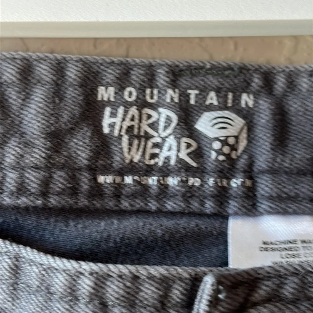 Men's Mountain Hardwear Straight‎ Leg Grey Denim Active Jeans Size 32X32